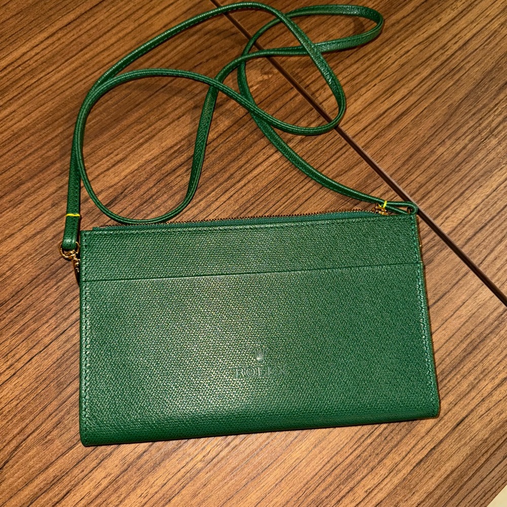 Green crossbody handbag